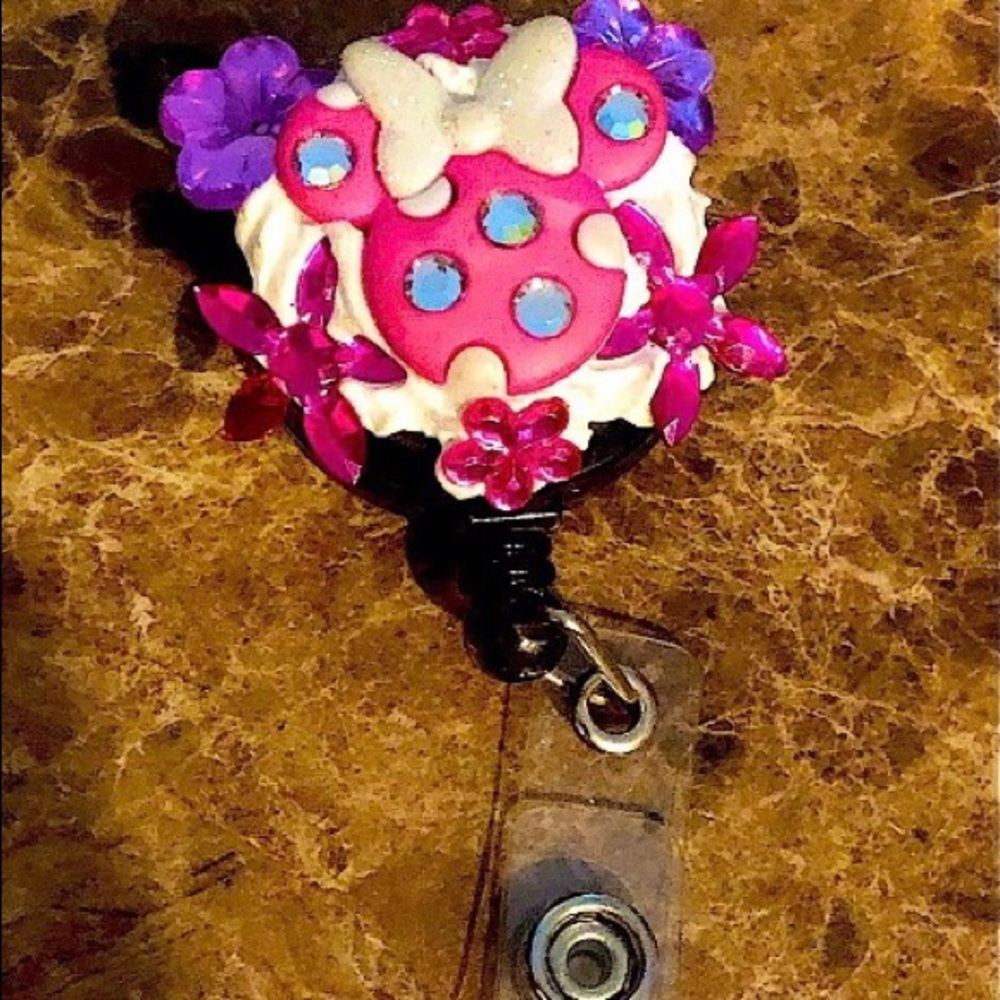 Handmade Disney Minnie Reel Extendable ID 🪪 Holder Lanyard Teachers/Nurses